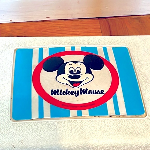 Disney Productions Mickey Mouse Record Player By General Electric Working Motor - Picture 3 of 14
